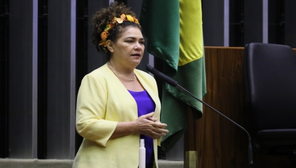 Perpétua Almeida lamenta morte de Bruno Covas: ‘quando morre um democrata, perdemos todos nós’
